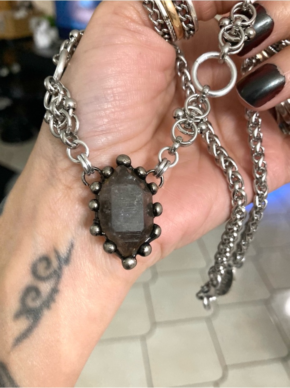 Smoky black herkimer diamond crystal on handmade maille stainless steel chain - Picture 15 of 16